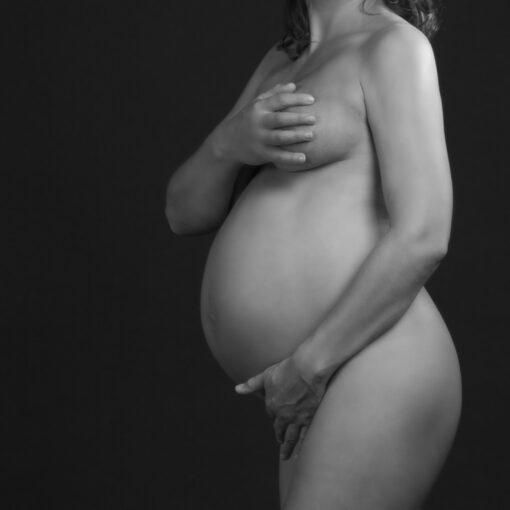 Zwangerschapsfotografie, Jonge moeder op de foto. zwangerschap vastgelegd